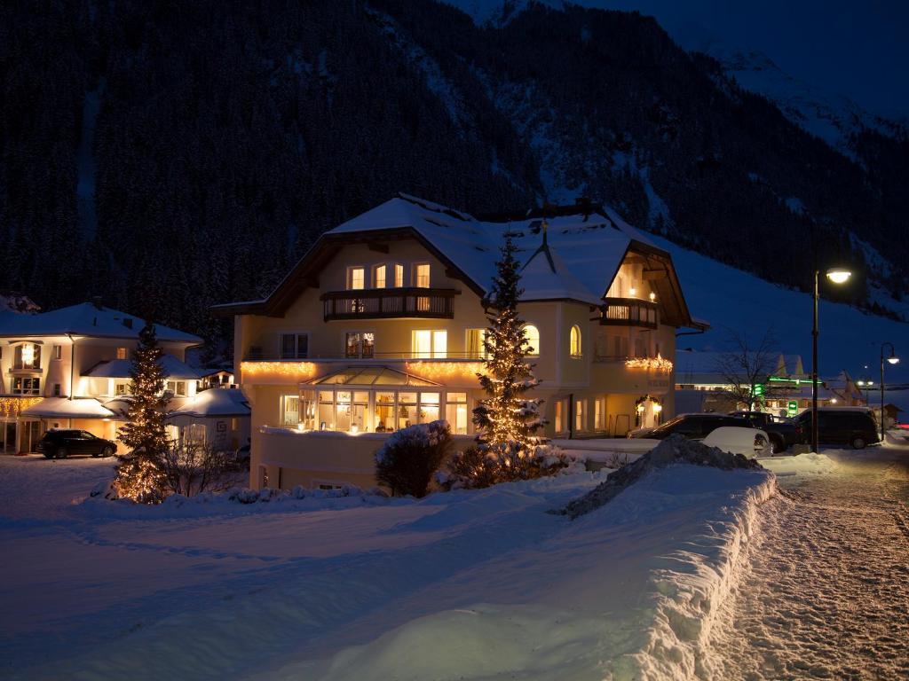 Hotel Neder Ишгль Экстерьер фото